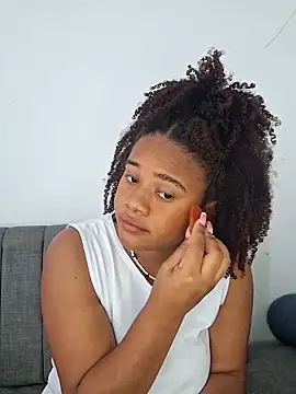 Snapshot of DANIELA_MICHEL chatting on December 26, 2024, 12:38 pm DANIELA MICHEL online show from December 26, 2024, 12:38 pm