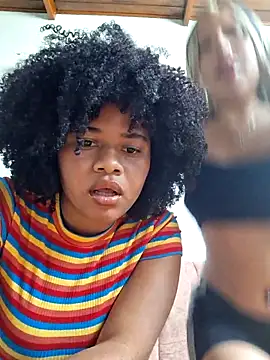 Snapshot of DANIELA_MICHEL chatting on January 23, 2025, 3:43 pm DANIELA MICHEL online show from January 23, 2025, 3:43 pm