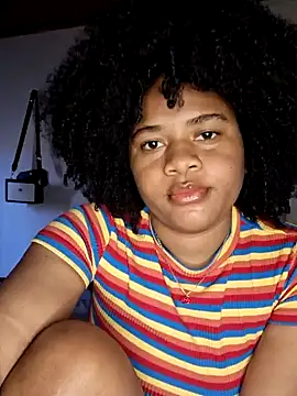 Snapshot of DANIELA_MICHEL chatting on January 26, 2025, 10:13 pm DANIELA MICHEL online show from January 26, 2025, 10:13 pm