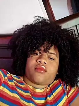 Snapshot of DANIELA_MICHEL chatting on February 3, 2025, 2:13 pm DANIELA MICHEL online show from February 3, 2025, 2:13 pm