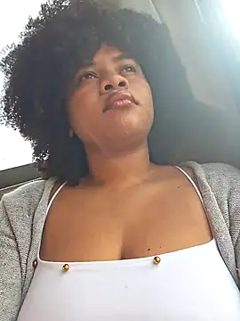 Snapshot of DANIELA_MICHEL chatting on February 14, 2025, 1:29 pm DANIELA MICHEL online show from February 14, 2025, 1:29 pm