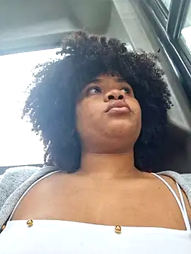 Snapshot of DANIELA_MICHEL chatting on February 14, 2025, 10:47 pm DANIELA MICHEL online show from February 14, 2025, 10:47 pm