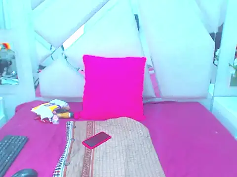 Paris Squirt  online show from January 31, 2026, 8:51 pm