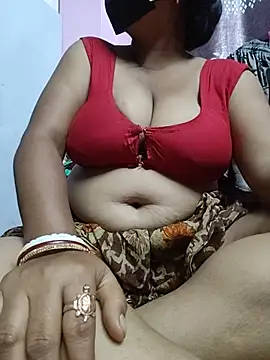 BERRY 00 online show from July 9, 2026, 5:06 pm