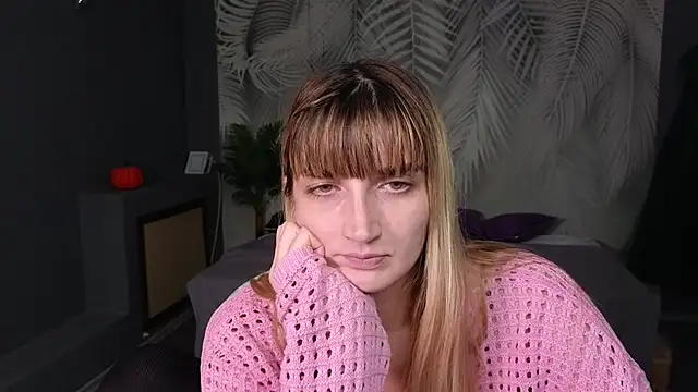 Nika Kitten online show from November 4, 2025, 6:40 pm