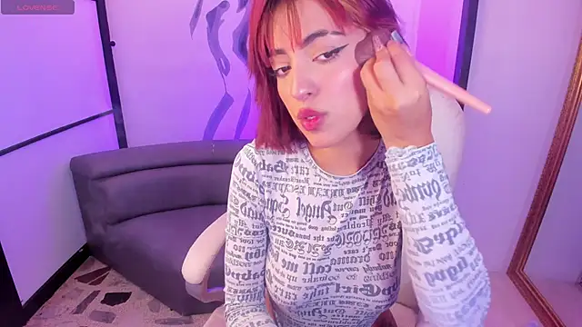 AlliceRosero online show from January 29, 2025, 4:15 am