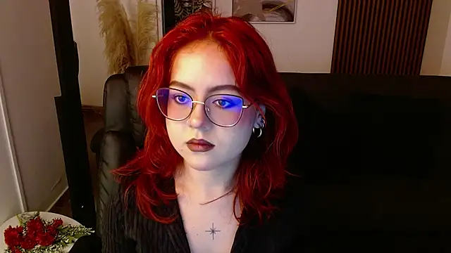 Snapshot of crimson_tati_ chatting on March 13, 2025, 4:05 am crimson tati online show from March 13, 2025, 4:05 am