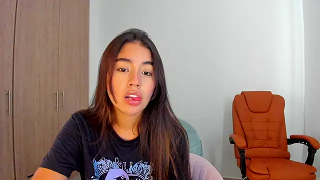 AriaMontgomery online show from February 24, 2025, 7:19 pm