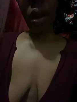 Snapshot of MsSapPhire500 chatting on May 3, 2026, 6:52 am MsSapPhire500 online show from May 3, 2026, 6:52 am