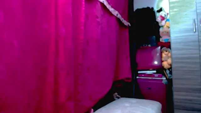 holy juli online show from February 5, 2026, 3:00 am