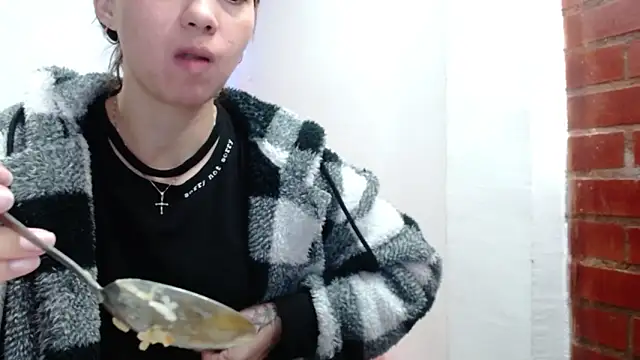 holy juli online show from March 13, 2026, 3:13 am