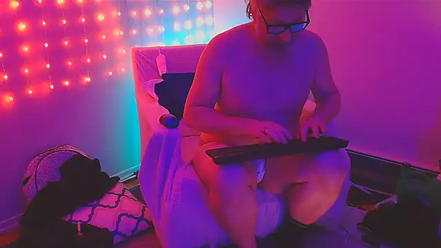 onlym4m online show from February 12, 2025, 2:45 am