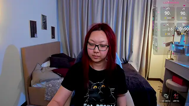 Snapshot of Marine_Vact chatting on April 4, 2026, 2:03 pm Marine Vact online show from April 4, 2026, 2:03 pm