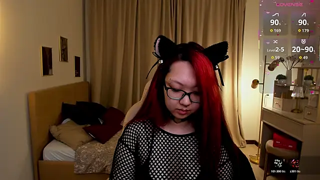 Snapshot of Marine_Vact chatting on April 7, 2026, 2:06 pm Marine Vact online show from April 7, 2026, 2:06 pm