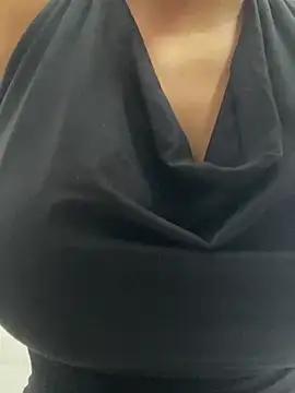 luara1988 online show from February 13, 2026, 4:36 pm