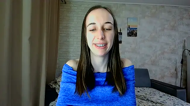 Snapshot of Anika_bloom chatting on April 26, 2026, 5:32 pm Anika bloom online show from April 26, 2026, 5:32 pm