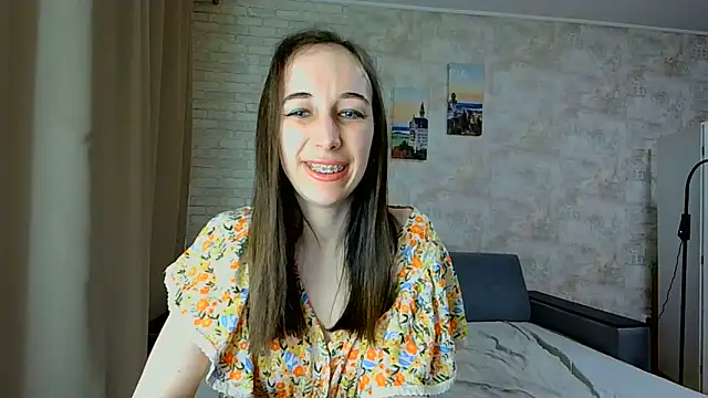 Snapshot of Anika_bloom chatting on May 26, 2026, 9:44 pm Anika bloom online show from May 26, 2026, 9:44 pm