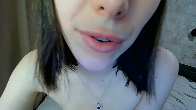 Snapshot of Anika_bloom chatting on July 7, 2026, 9:08 pm Anika bloom online show from July 7, 2026, 9:08 pm