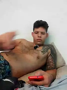 Snapshot of King_russo chatting on January 20, 2025, 5:06 pm King russo online show from January 20, 2025, 5:06 pm