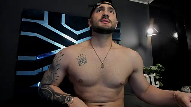 JeanColleman online show from November 17, 2025, 11:32 pm