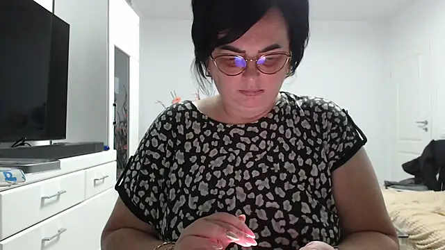 Amandamuller1982 online show from February 4, 2026, 6:36 pm