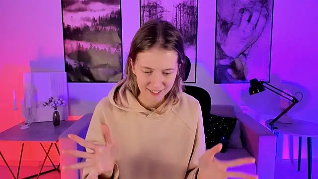 Sharon Evansi online show from December 14, 2024, 3:47 pm