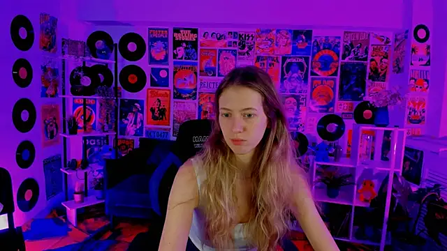 Sharon Evansi online show from December 30, 2024, 8:43 am