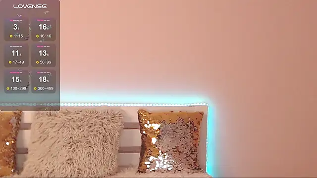 AureliaNoir  online show from December 16, 2024, 7:54 pm