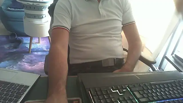 Snapshot of shyfrenchcock1 chatting on June 2, 2026, 9:00 am shyfrenchcock1 online show from June 2, 2026, 9:00 am