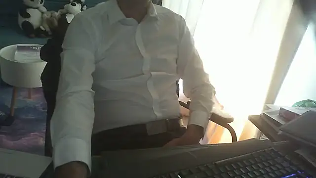 Snapshot of shyfrenchcock1 chatting on June 8, 2026, 7:42 am shyfrenchcock1 online show from June 8, 2026, 7:42 am
