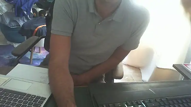 shyfrenchcock1 online show from July 6, 2026, 12:46 pm