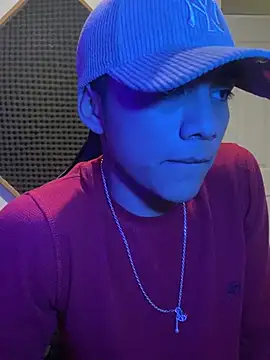 SkinnyHot444 online show from January 23, 2025, 9:50 pm