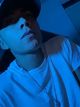 SkinnyHot444 online show from March 20, 2025, 10:21 am