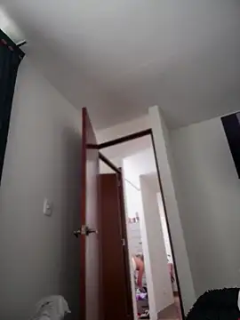 VIOLETA-25  online show from April 17, 2026, 3:04 pm