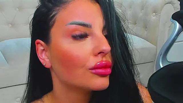 anemarieejolie online show from February 11, 2025, 10:18 pm