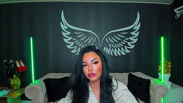 anemarieejolie online show from November 14, 2025, 6:39 pm