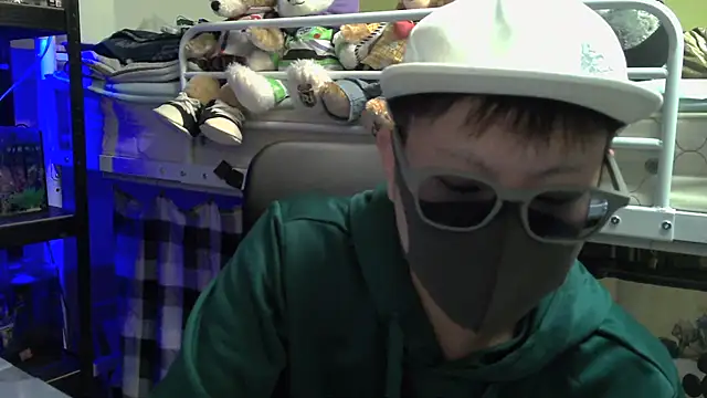 Owl1216 online show from December 10, 2024, 12:16 pm