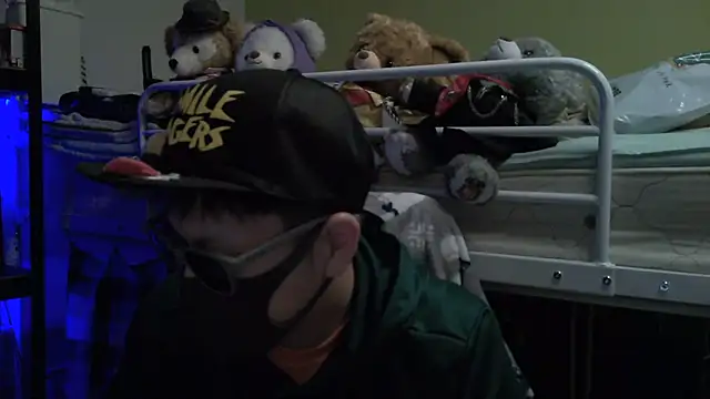 Owl1216 online show from January 3, 2025, 12:19 pm