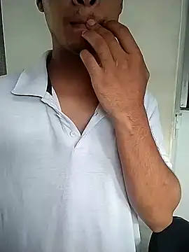 morenomr1 online show from December 20, 2024, 5:51 pm