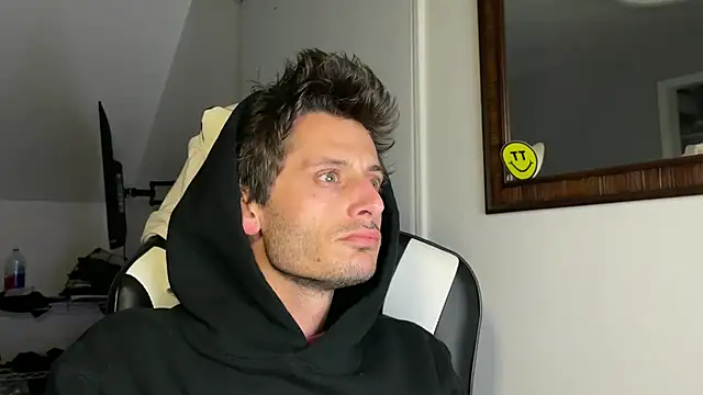 Snapshot of Dylansd chatting on December 21, 2024, 7:13 am Dylansd online show from December 21, 2024, 7:13 am