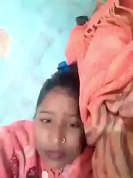 riya houswife online show from November 30, 2025, 5:33 am