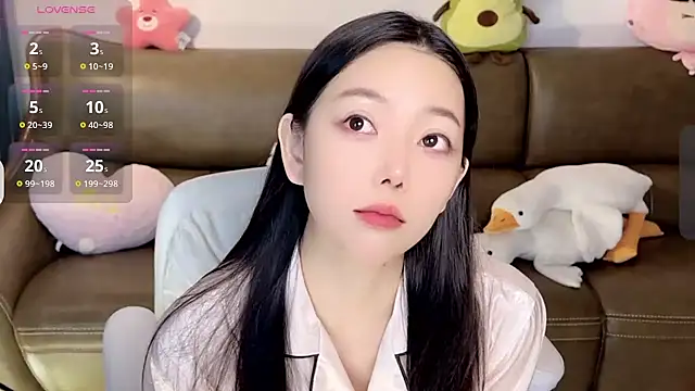 Yilin1999 online show from January 25, 2025, 1:54 am