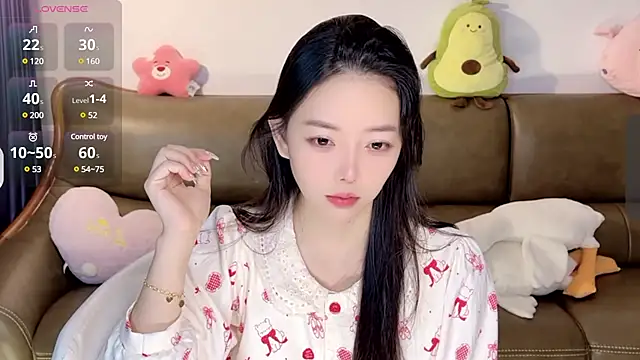 Yilin1999 online show from January 26, 2025, 2:14 am