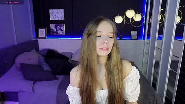 OliviaGentle online show from February 5, 2025, 10:55 pm