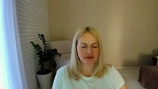 Alicee Gracee online show from February 11, 2026, 11:26 am