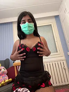 Snapshot of ScarletAss chatting on January 24, 2025, 3:24 pm ScarletAss online show from January 24, 2025, 3:24 pm