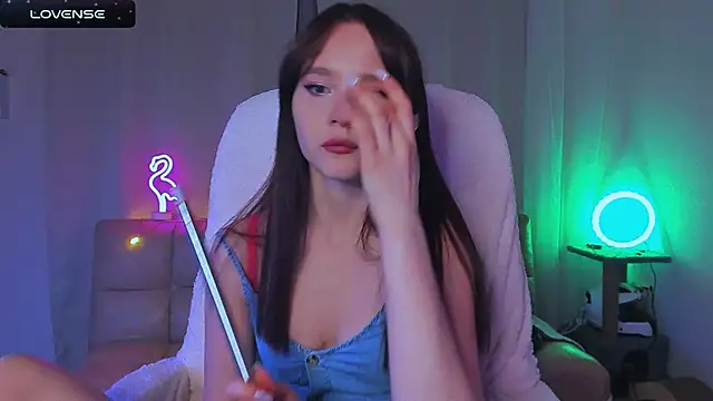 Snapshot of Pinkyberry6969 chatting on February 7, 2025, 7:27 pm Pinkyberry6969 online show from February 7, 2025, 7:27 pm