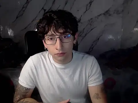 Snapshot of Dereck_Dickson chatting on April 4, 2026, 2:32 am Dereck Dickson online show from April 4, 2026, 2:32 am