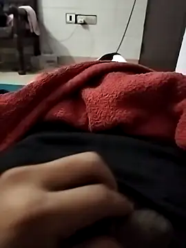 delhiboyooo online show from December 17, 2024, 5:36 pm