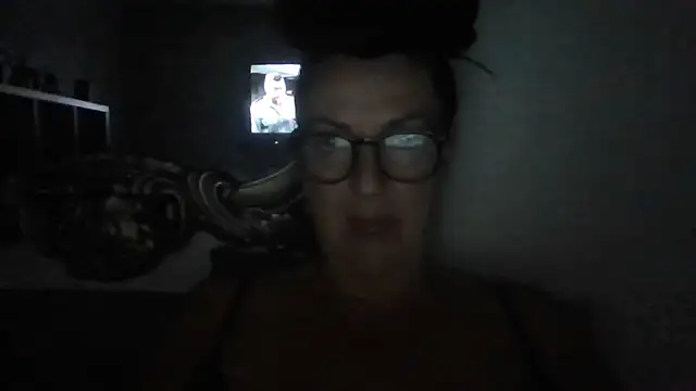Snapshot of Tillieuk chatting on July 10, 2026, 10:23 pm Tillieuk online show from July 10, 2026, 10:23 pm